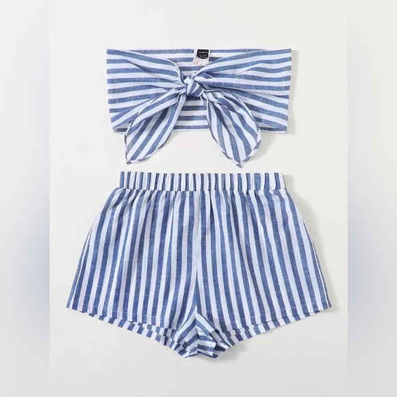 Soleia Striped Two-Piece Knot Front Cropped Top Bandeau and Shorts Large NEW - Picture 3 of 8